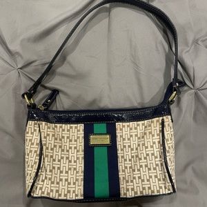 tommy hilfiger shoulder bag